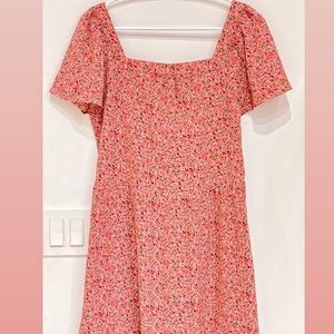 Floral dress with cute square neck midi / mini